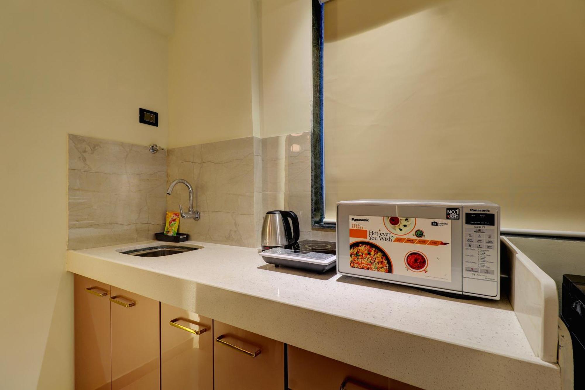 Home2 Suites And Service Apartments, Mumbai Airport Eksteriør billede