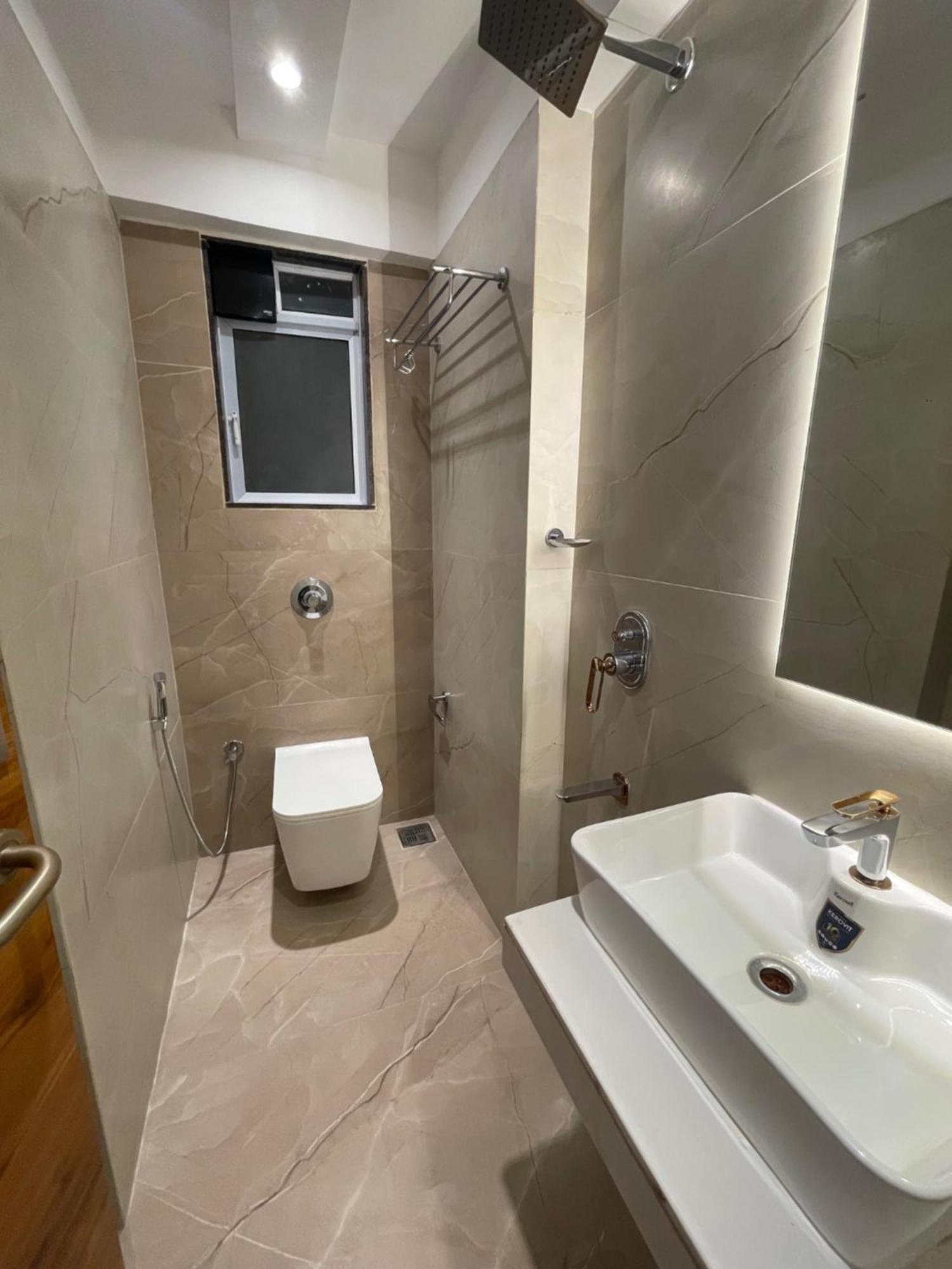 Home2 Suites And Service Apartments, Mumbai Airport Eksteriør billede